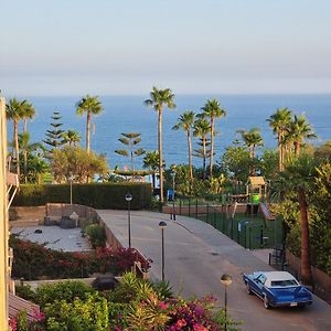 Summer House duplex en la playa con piscina